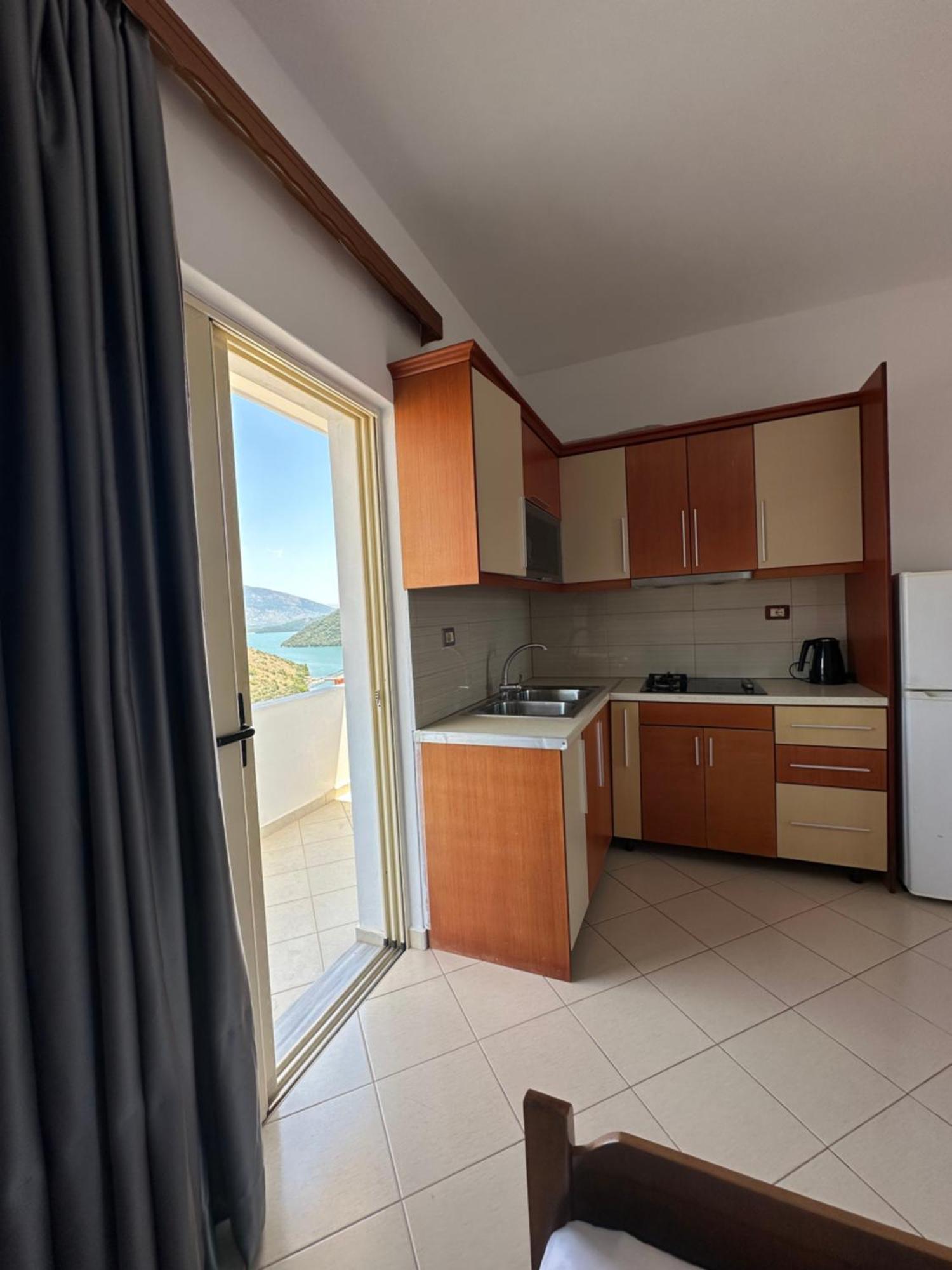 Apartament Harizi Ksamil