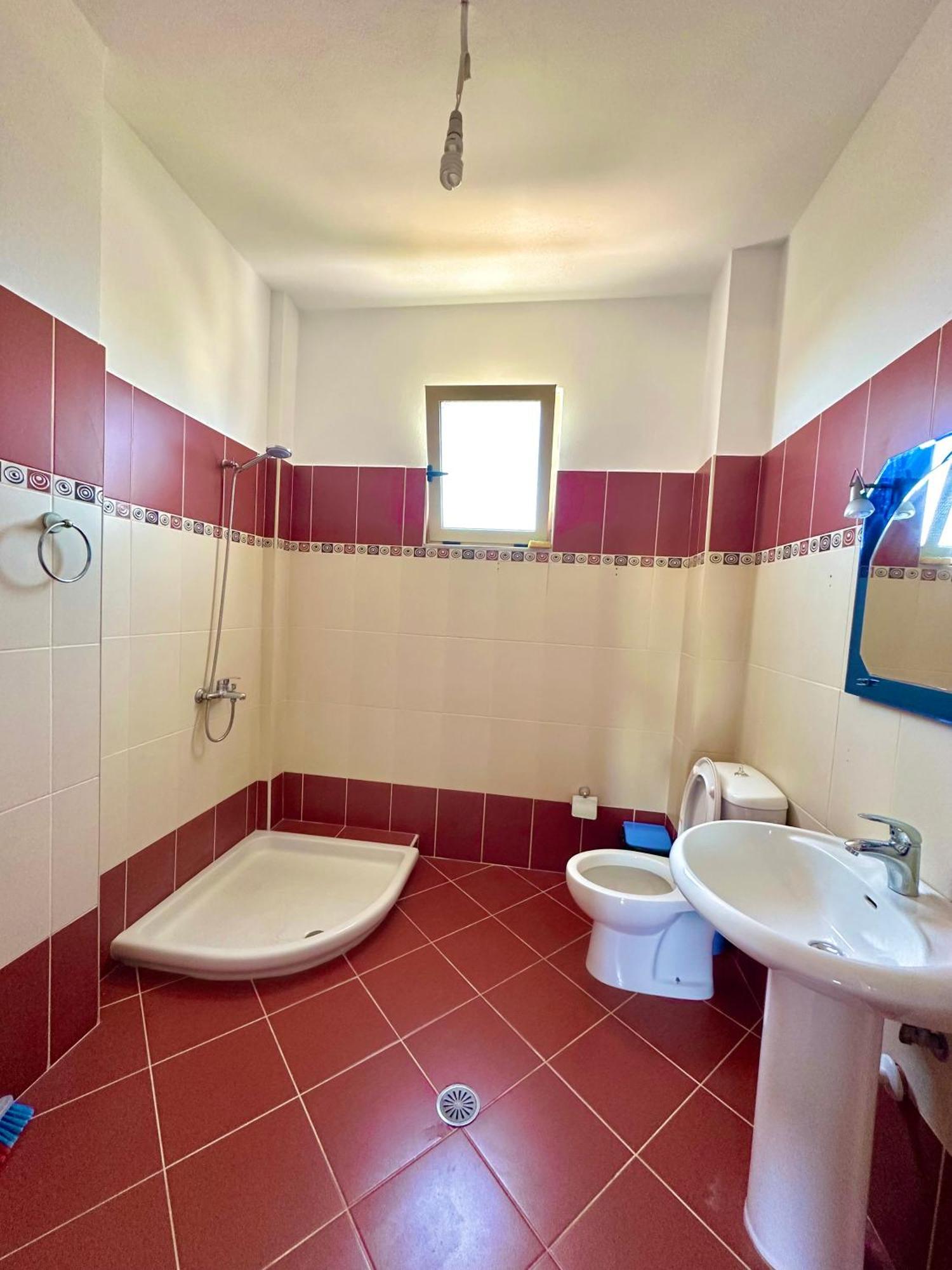 Apartament Harizi